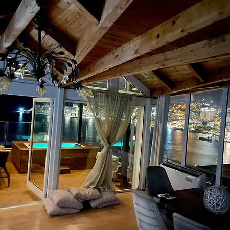Seaview Golden Penthouse Lägenhet *