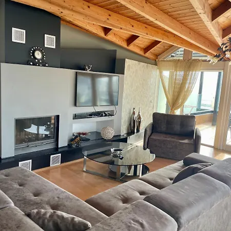 Seaview Golden Penthouse Sarandë