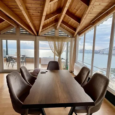 Seaview Golden Penthouse * Sarandë